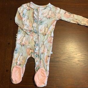 Jackie Posh peanut- 3-6 months